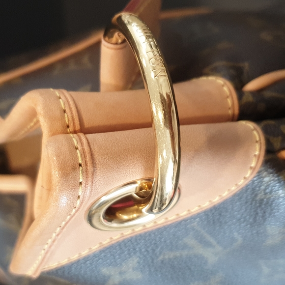 Louis Vuitton Galliera PM - Picture 7 of 15